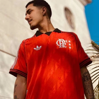 A cover of "BR9 Camiseta" cluster. The owner is itslilimon. The cluster consists of 20 elements.