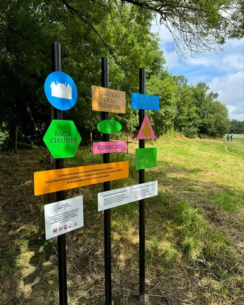 A cover of "Réserve zoologique" cluster. The owner is lalyyy. The cluster consists of 7 elements.