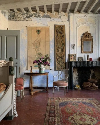 A cover of "French Country" cluster. The owner is mawlsss. The cluster consists of 64 elements.