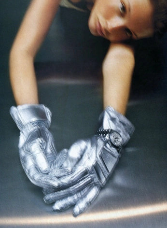 A cover of "Chrome" cluster. The owner is aimsley. The cluster consists of 2 elements.