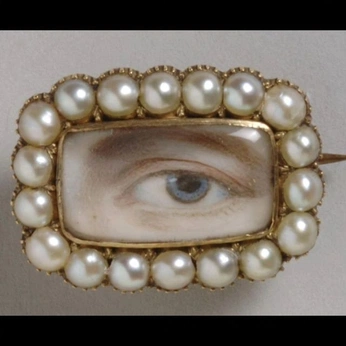 A cover of "Baubles" cluster. The owner is crhii. The cluster consists of 6 elements.