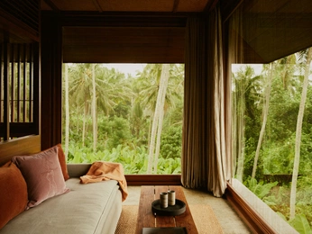 A cover of "Bali" cluster. The owner is gadz852. The cluster consists of 7 elements.