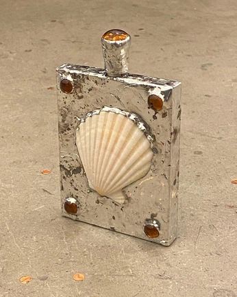 A cover of "Treasures from the sea" cluster. The owner is childofwild. The cluster consists of 23 elements.