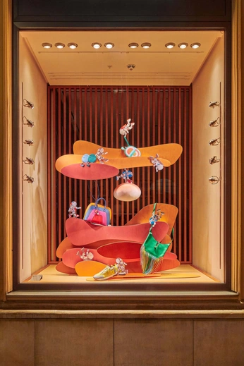 A cover of "Wndow display design" cluster. The owner is vale.bova. The cluster consists of 1 element.