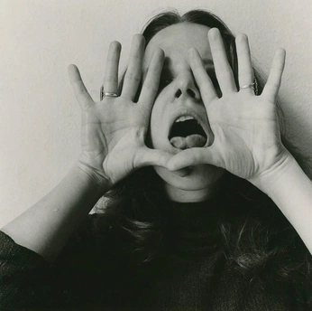 A cover of "in the back of my mind" cluster. The owner is anemptybliss. The cluster consists of 39 elements.