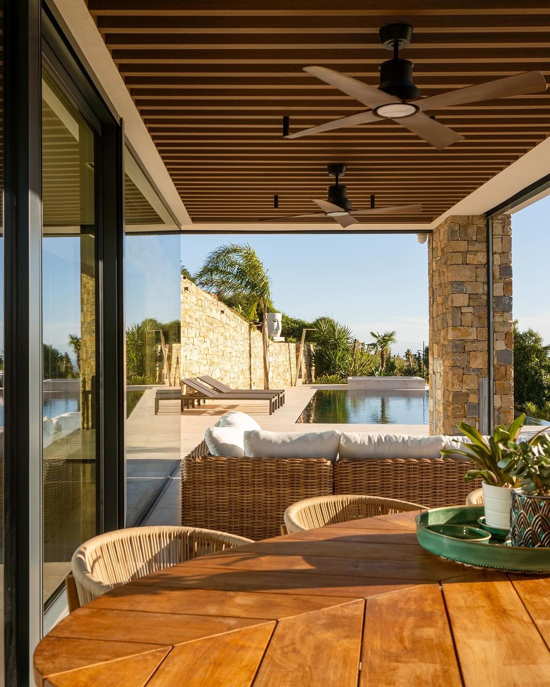 An Instagram carousel post added by anish on May 28, 2024. The author is @architettura_urbana.