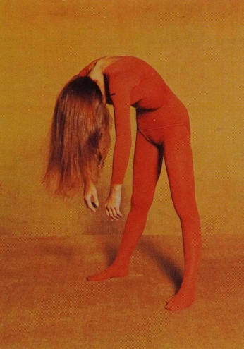 A cover of "Fashionista" cluster. The owner is cjeadicicco. The cluster consists of 32 elements.