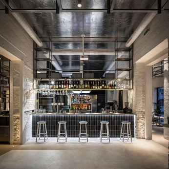 A cover of "کافه. بار" cluster. The owner is aliakabar. The cluster consists of 1 element.