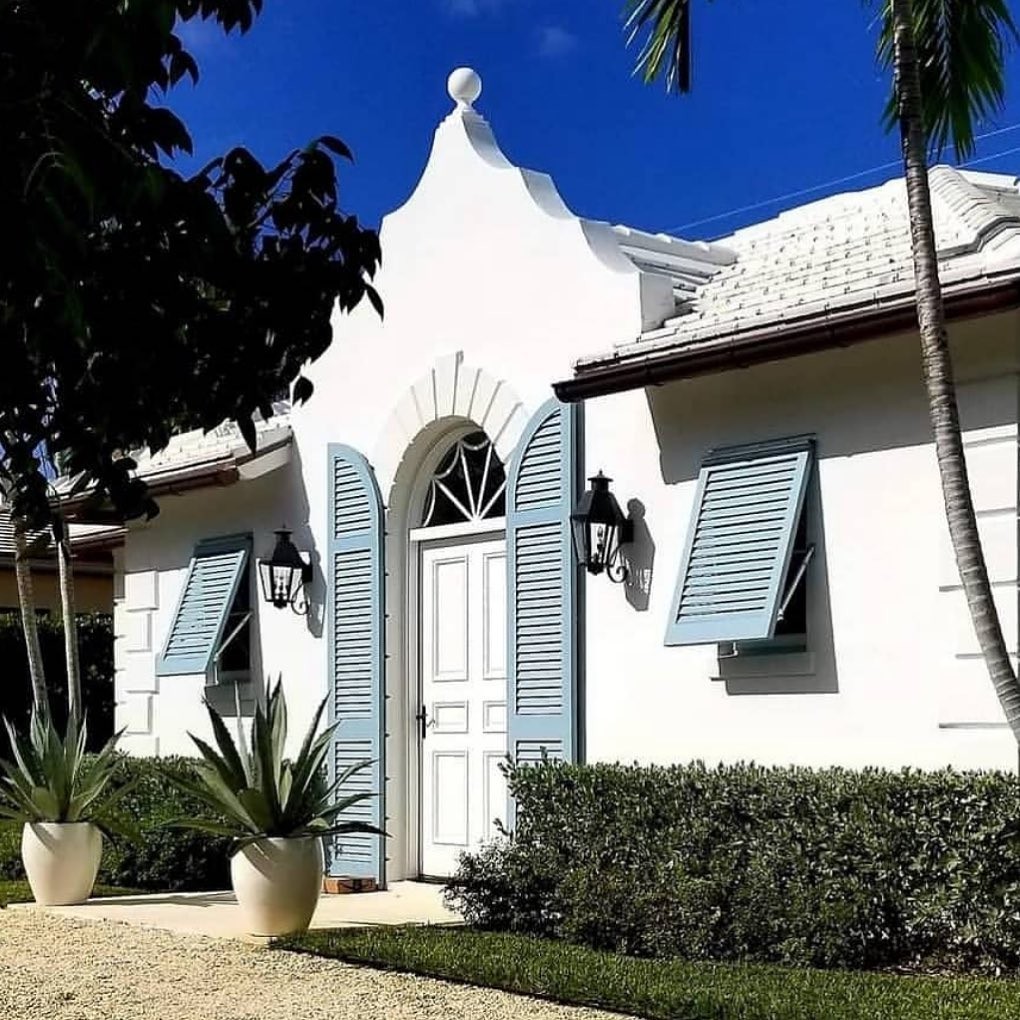 Residential home in Palm Beach designed by Fairfax & Sammons Architecture.