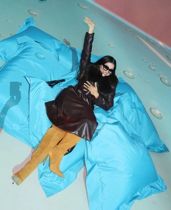 A cover of "Pop-ups" cluster. The owner is izzy5000. The cluster consists of 1 element.