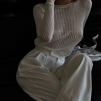 A cover of "wear" cluster. The owner is svenjasophie. The cluster consists of 12 elements.