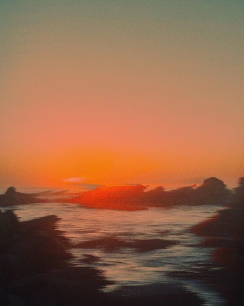 A cover of "Sunrise" cluster. The owner is hazewashereonce. The cluster consists of 16 elements.