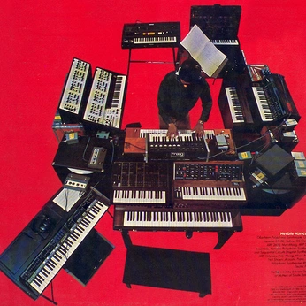 A cover of "red" cluster. The owner is sssorrowful. The cluster consists of 12 elements.