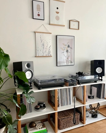 A cover of "813" cluster. The owner is vslview. The cluster consists of 3 elements.