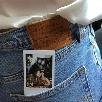 A cover of " Blu" cluster. The owner is itslouisa. The cluster consists of 54 elements.