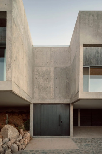 A cover of "Architecture" cluster. The owner is anacastanho. The cluster consists of 14 elements.