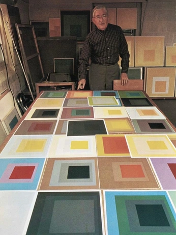 A cover of "fresh" cluster. The owner is edienne. The cluster description is "curating my for you page". The cluster consists of 29 elements.