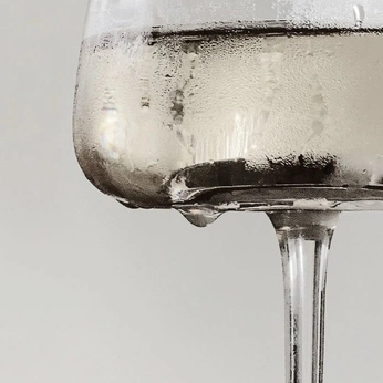 A cover of "Cocktail photography" cluster. The owner is echosax. The cluster consists of 36 elements.