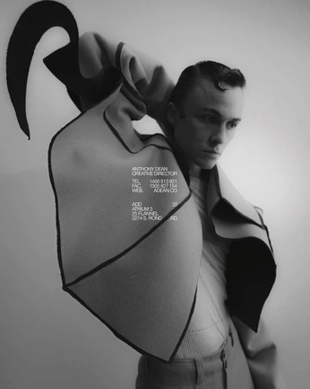 A cover of "Poster" cluster. The owner is sarasoltis. The cluster consists of 4 elements.