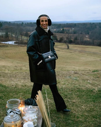 A cover of "Lola Client Inspo" cluster. The owner is truffl. The cluster consists of 53 elements.