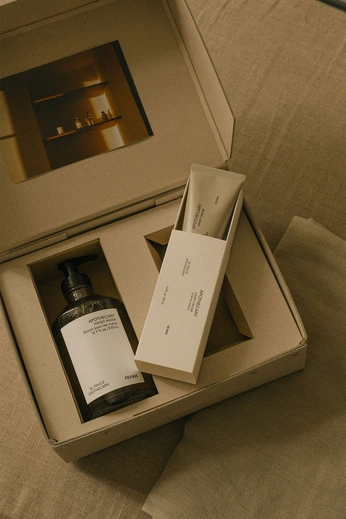 A cover of "gwp" cluster. The owner is jenjeongmin. The cluster consists of 4 elements.