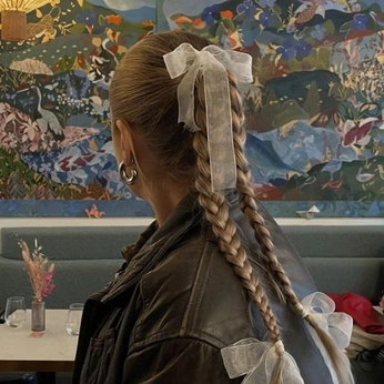 A cover of "style | hair" cluster. The owner is emisy. The cluster consists of 15 elements.