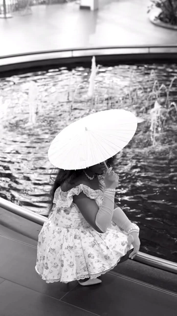 A cover of "Ifanyi's proposal" cluster. The owner is eoshilagun. The cluster consists of 2 elements.