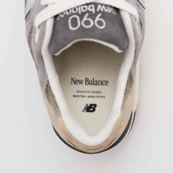 A cover of "edit" cluster. The owner is ogrnsflp. The cluster consists of 8 elements.