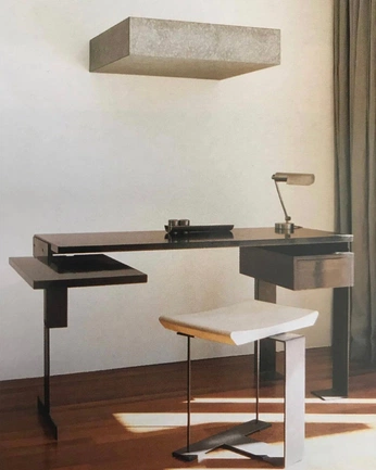 A cover of "architecture" cluster. The owner is max.mnt. The cluster consists of 2 elements.