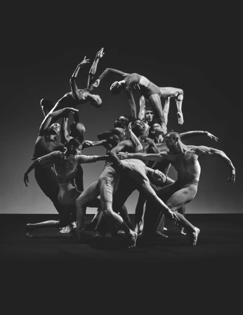 A cover of "movement" cluster. The owner is angitron. The cluster consists of 36 elements.