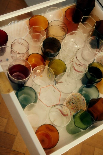 A cover of "glass" cluster. The owner is frogdino. The cluster consists of 23 elements.