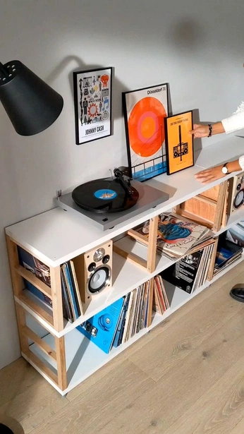 A cover of "wall decor" cluster. The owner is hrtz4emmx. The cluster consists of 1 element.