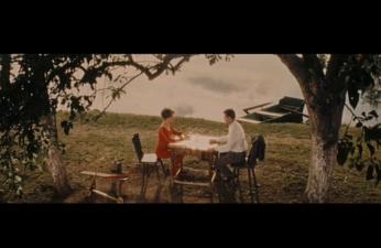 A cover of "Color" cluster. The owner is minhtrmaa. The cluster consists of 4 elements.