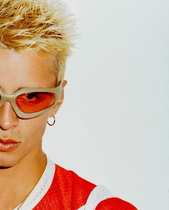 A cover of "💋🌹🍷💥❤️" cluster. The owner is calisnotok. The cluster consists of 12 elements.