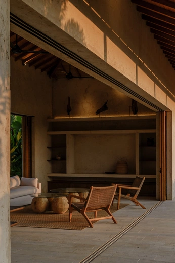 A cover of "where jungle meets ocean" cluster. The owner is marianacaro. The cluster consists of 33 elements.