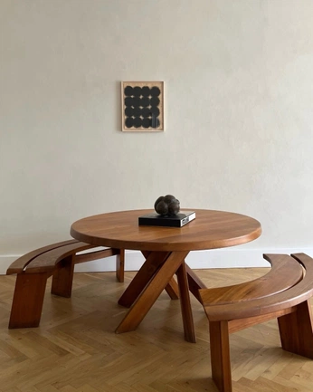 A cover of "h🏠me" cluster. The owner is evolvetati. The cluster consists of 1 element.