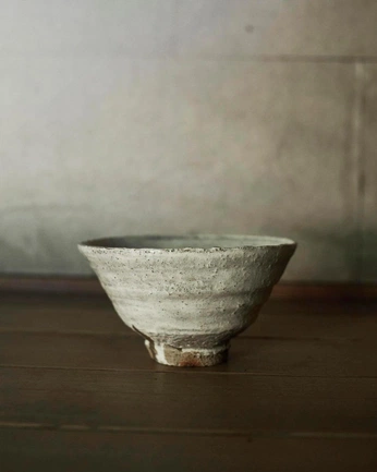 A cover of "concept #200" cluster. The owner is metaphcre. The cluster consists of 17 elements.