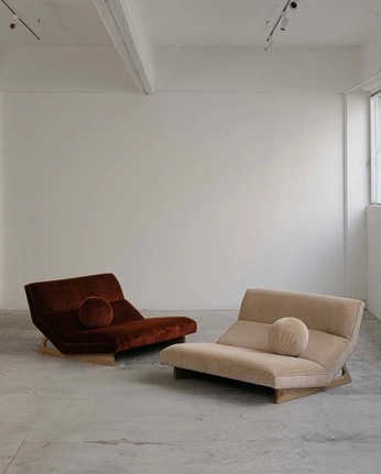 A cover of "Furniture" cluster. The owner is petermeng. The cluster consists of 1 element.