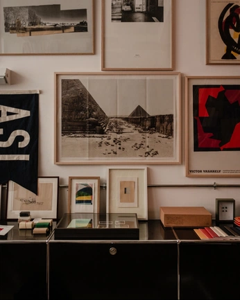 A cover of "Home Huzz" cluster. The owner is curtisc. The cluster consists of 11 elements.