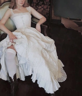 A cover of "Ivory" cluster. The owner is cadencewise. The cluster consists of 27 elements.