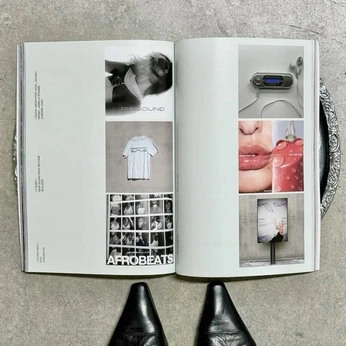 A cover of "revista." cluster. The owner is cesardetijuana. The cluster consists of 33 elements.