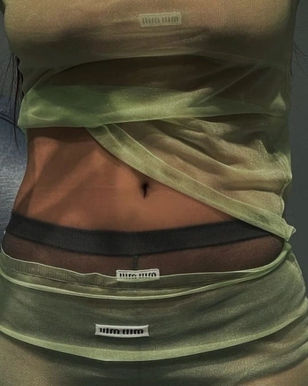 A cover of "Santal" cluster. The owner is sumfiji. The cluster consists of 31 elements.