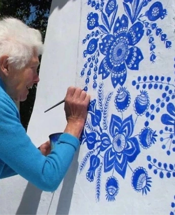 A cover of "folkflow" cluster. The owner is mysterese. The cluster consists of 17 elements.