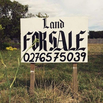 A cover of "life" cluster. The owner is demening. The cluster consists of 21 elements.