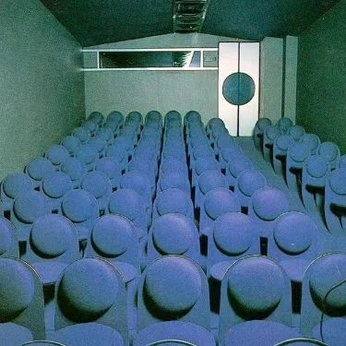 A cover of "loneliness" cluster. The owner is penteletique. The cluster consists of 4 elements.