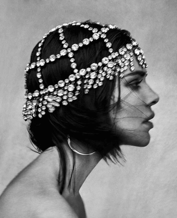 A cover of "just a girl" cluster. The owner is selene. The cluster consists of 3 elements.