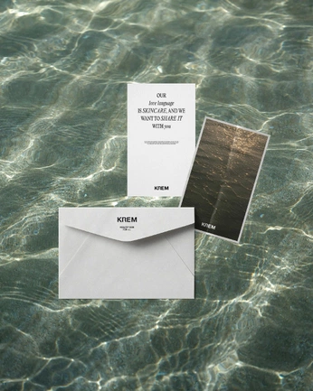 A cover of "mockup world - luxe" cluster. The owner is gadz852. The cluster consists of 5 elements.