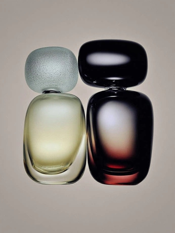 A cover of "nout" cluster. The owner is maellepingwin. The cluster consists of 3 elements.