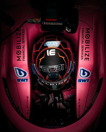 A cover of "Motorsports" cluster. The owner is franbonner. The cluster consists of 14 elements.