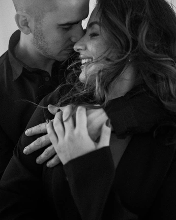 A cover of "Couple Portraits" cluster. The owner is perez. The cluster consists of 48 elements.